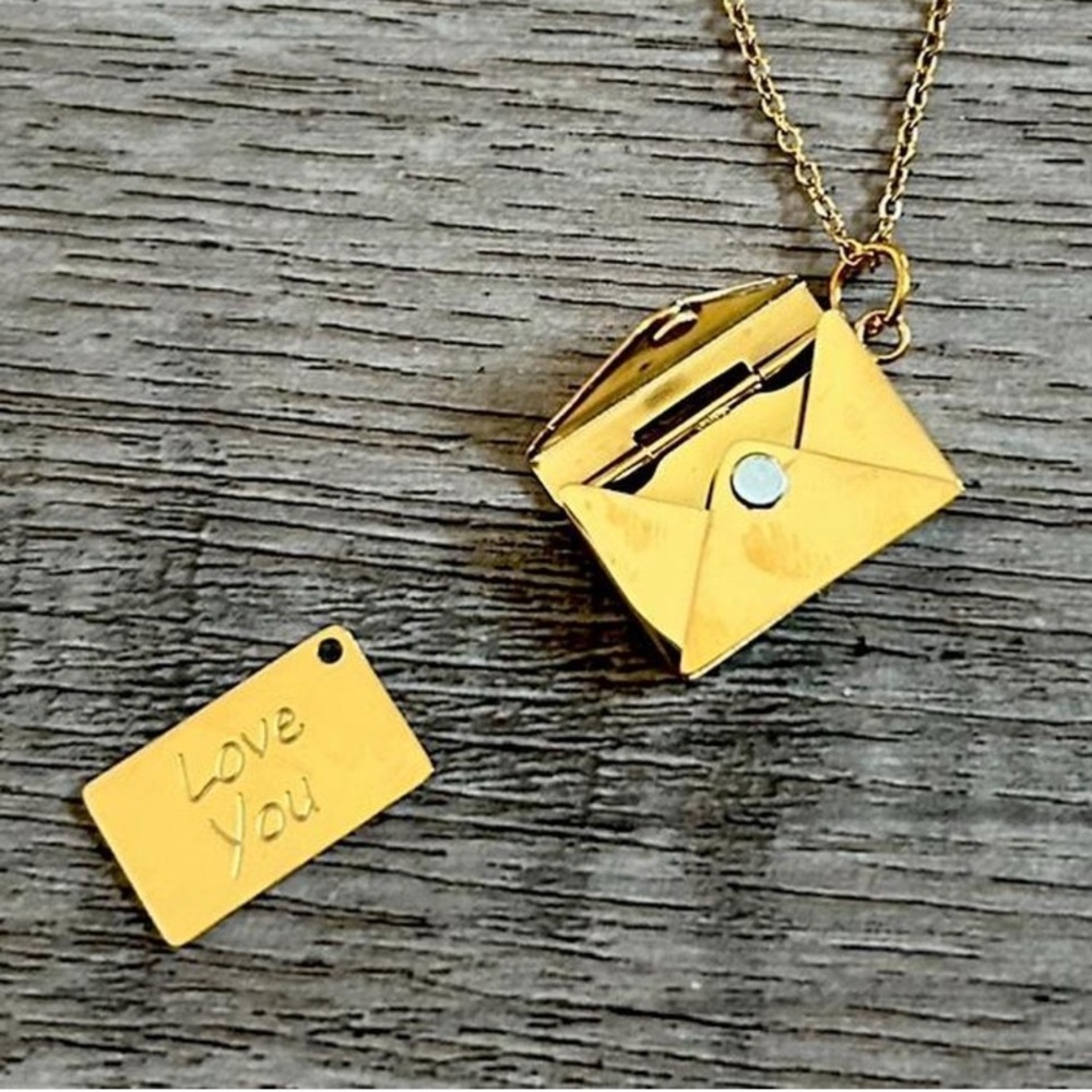 Gold Envelope Pendant Necklace Love Note Letter Wife Girlfriends Friend Gifts - Picture 1 of 3